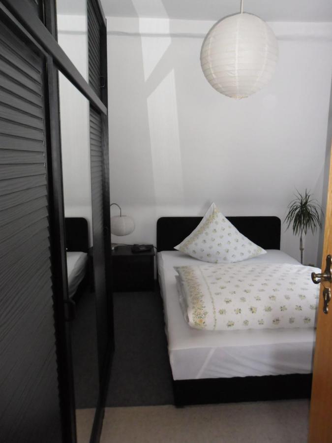 Karin'S Behagliche Ferienwohnung Benshausen Exterior foto